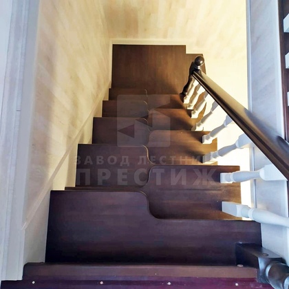 Угловая лестница с гусиным шагом ЛС-1193